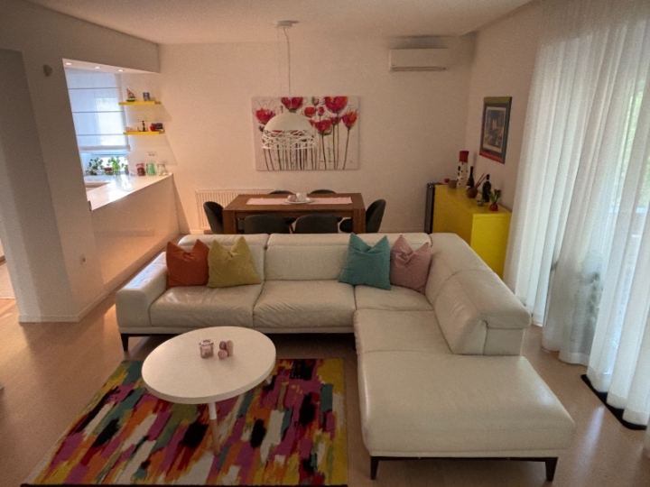 Stan: Rijeka, Donja Vežica 183.44 m2