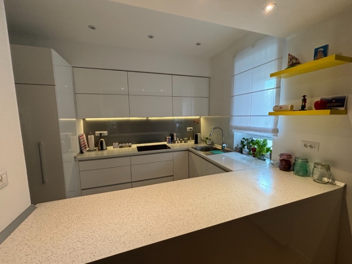 Stan: Rijeka, Donja Vežica 183.44 m2