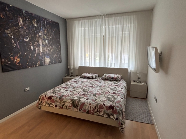 Stan: Rijeka, Donja Vežica 183.44 m2