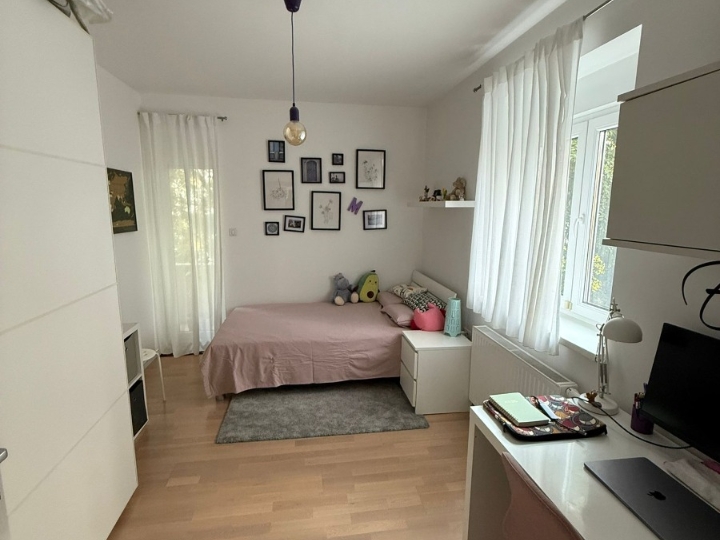 Stan: Rijeka, Donja Vežica 183.44 m2