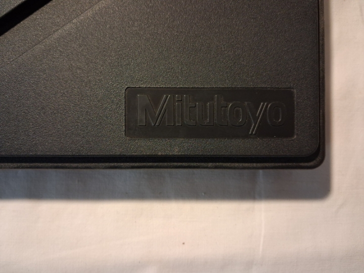 Mitutoyo digitalni šubler