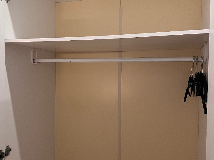 Poklanjam ormar 105x205x59