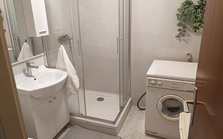 Iznajmljujem dvosoban stan Rijeka