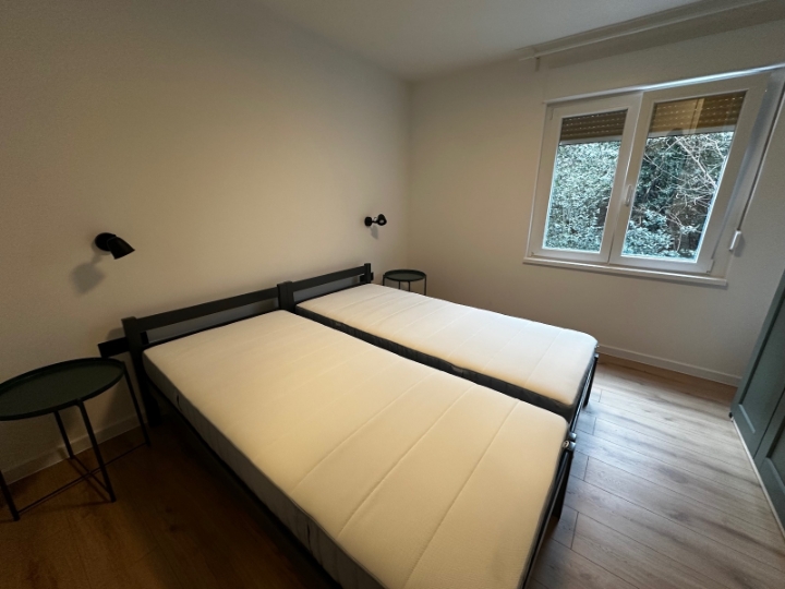 Renovirani stan s novim namještajem