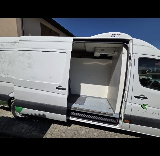 Iznajmljujem kombi hladnjaču