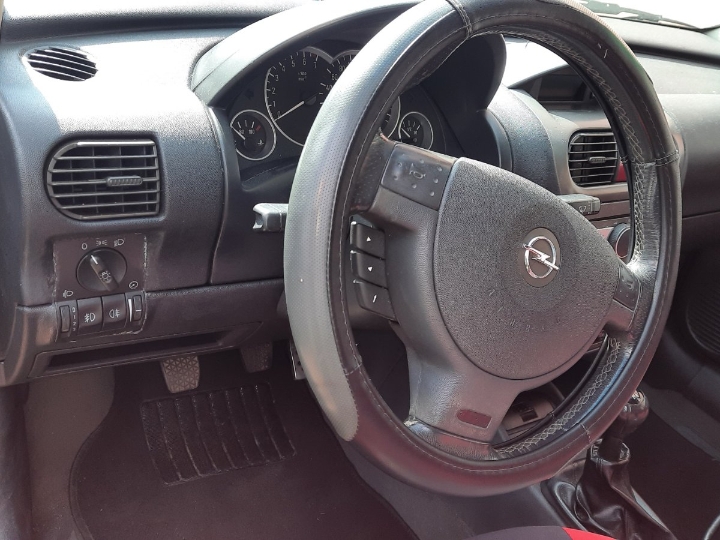 Opel Corsa 1.2