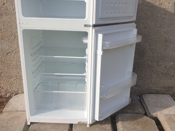 Ugradbeni kombinirani hladnjak