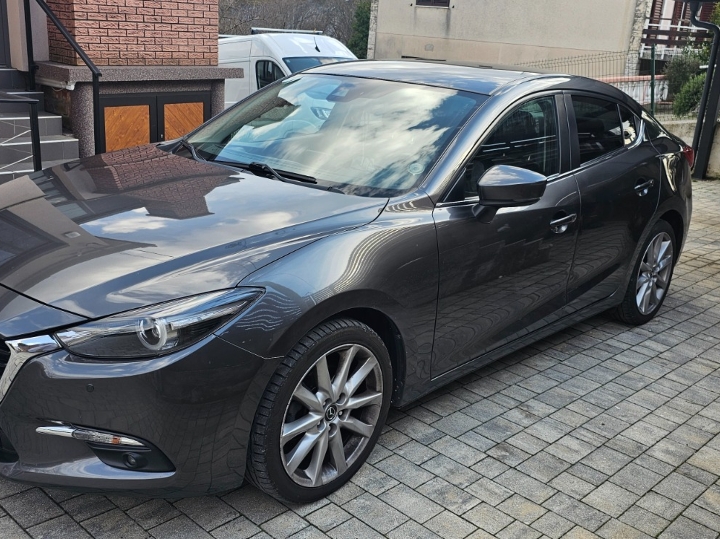 Mazda 3 Gt / Revolution