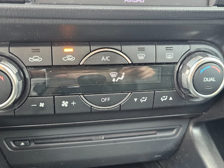 Mazda 3 Gt / Revolution