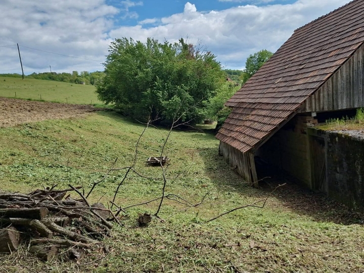 35.000 € kuća + 5.000 m2 okućnice