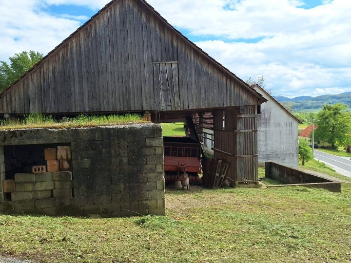 35.000 € kuća + 5.000 m2 okućnice