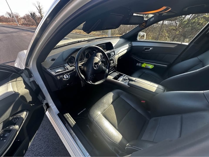 Mercedes-Benz E 350 CDI 4MATIC AMG Line paket
