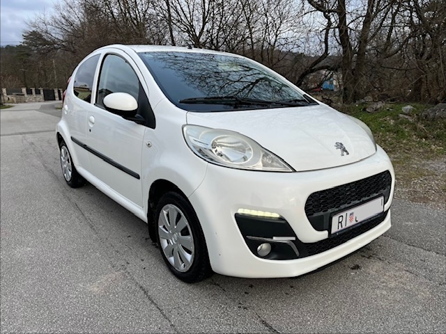 Peugeot 107, 1.0, 50 kW, HR auto