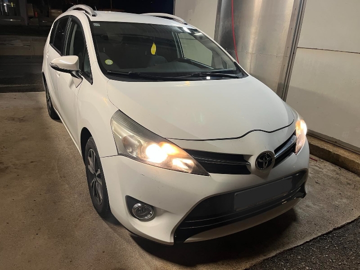 Toyota Verso 2.0 - HR vozilo