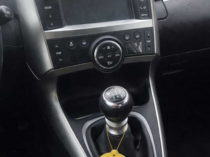 Toyota Verso 2.0 - HR vozilo