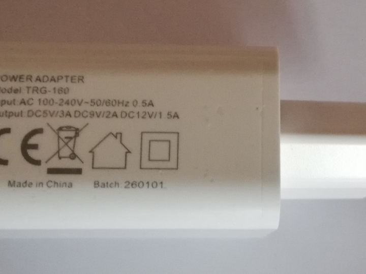 Punjač za mobitele i tehniku