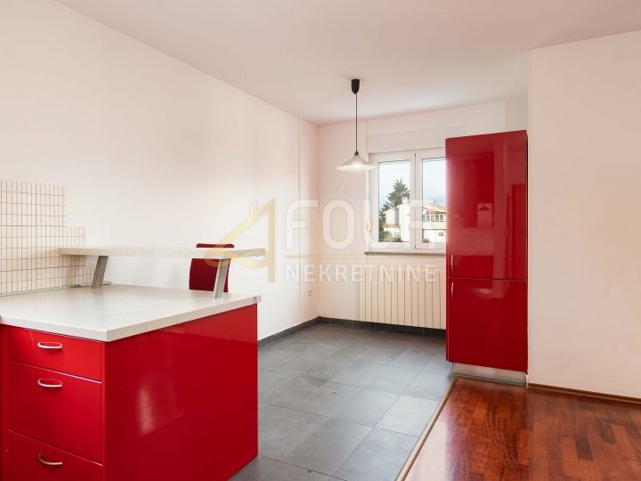 Donja Drenova, 61.01m2, 2S+DB, terasa, samo kod nas!