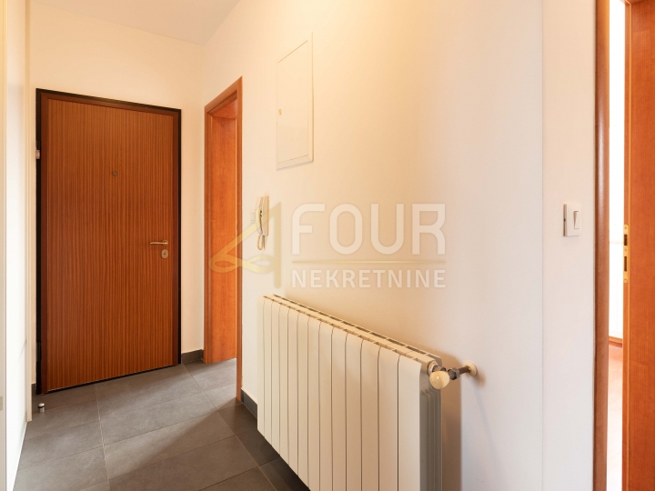 Donja Drenova, 61.01m2, 2S+DB, terasa, samo kod nas!