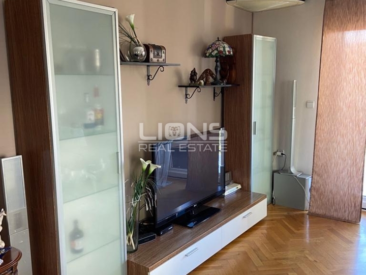Rešetari, Kastav, 2S+DB, 80 m2 - privatni parking!