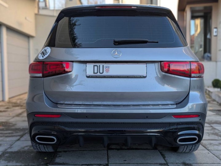 Mercedes GLB 200d 4x4 AMG, kao nov!