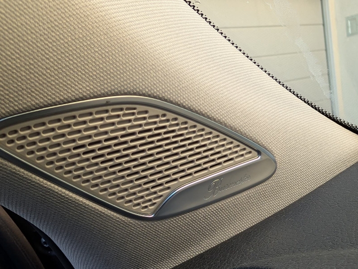 Mercedes GLB 200d 4x4 AMG, kao nov!