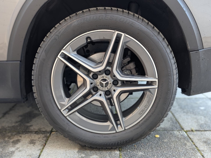 Mercedes GLB 200d 4x4 AMG, kao nov!