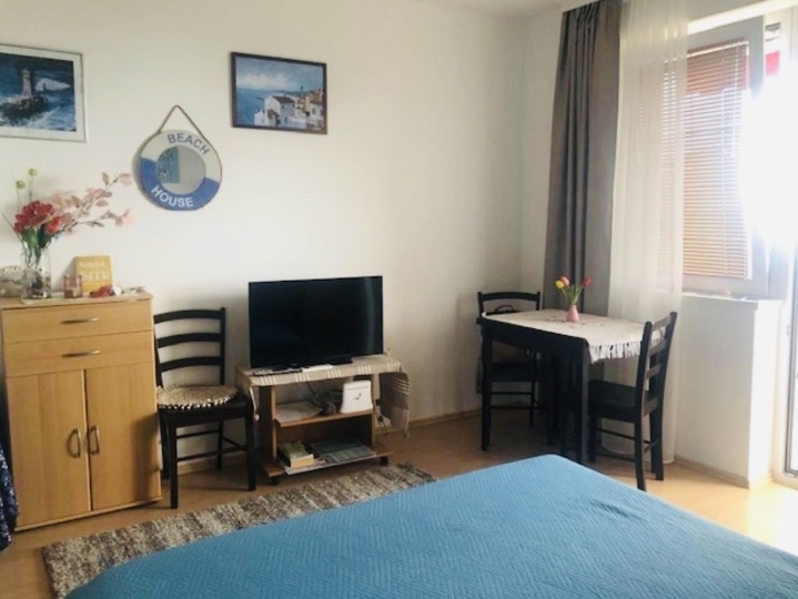 Garsonijera 29m2, Poljane, dugoročno