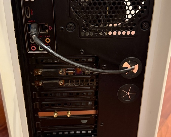 Gaming stolno računalo