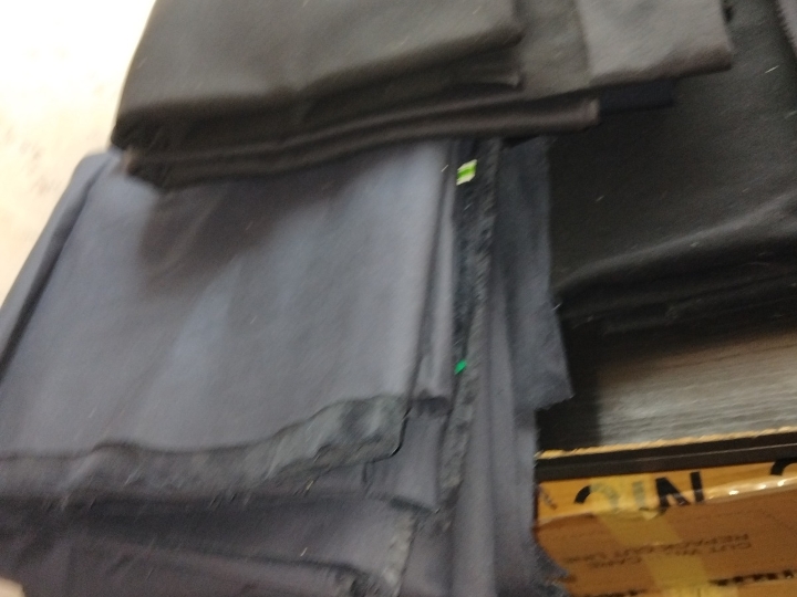 Restovi tkanina za kapute/odijela