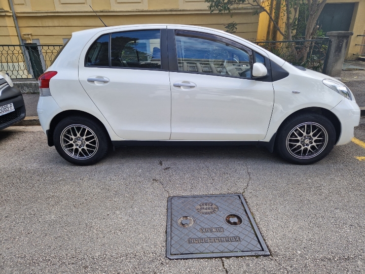 Yaris 1.4 D4D, HR auto, reg. 4./27.
