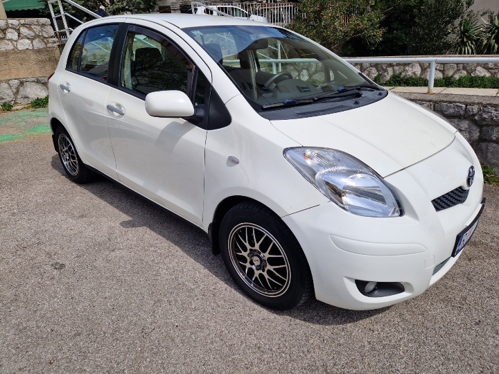 Yaris 1.4 D4D, HR auto, reg. do 03./27.