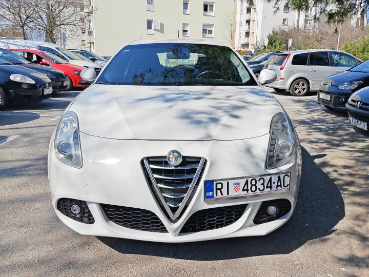 Alfa Giulietta 1.6 JTDm-2