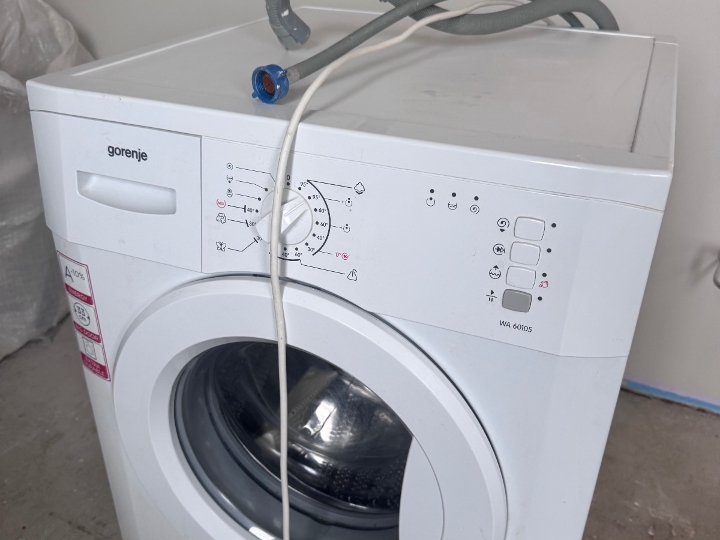 Perilica rublja Gorenje darujem