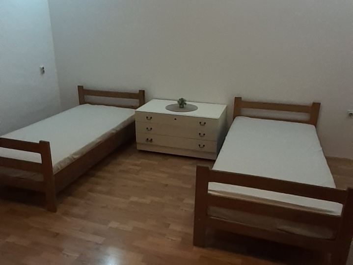 Podmurvice, 2S kl. stan