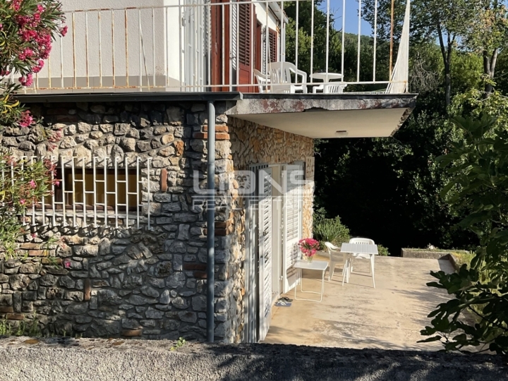 Mošćenička Draga, kuća na moru, pogled na Kvarner, 120 m2