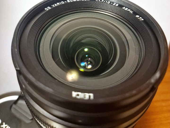 Panasonic Leica DG Vario-Summilux 1