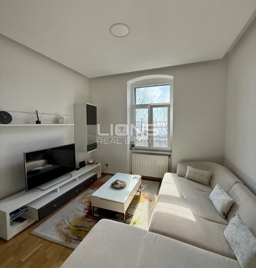 Rijeka centar, 2 stana za investiciju, 112 m2