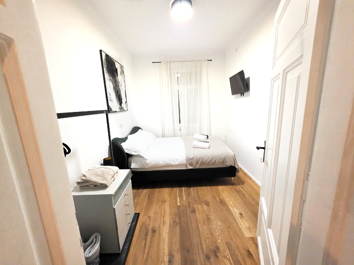 Opatija, 100 m2, 3S+DB, u vili