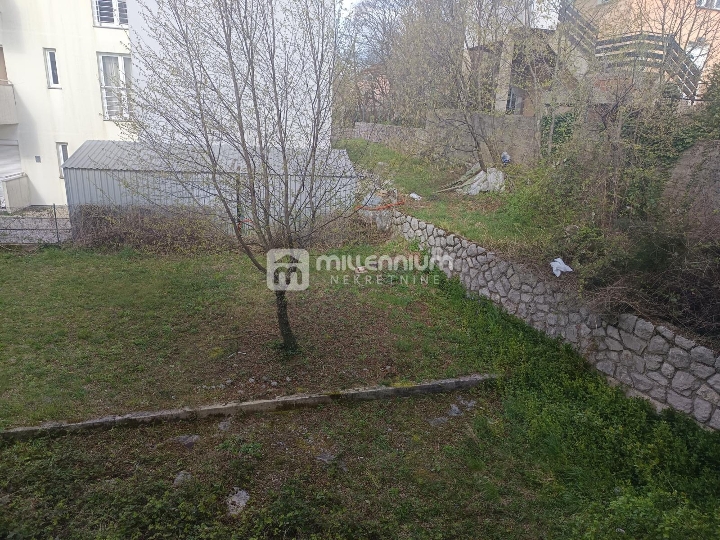 Marčelji, 34.91m2, 1S+DB s okućnicom i parkingom