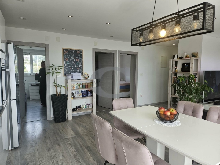 Rijeka, Krnjevo N.N., 2S+DB. Samo u Consensusu!