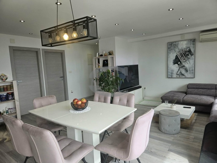 Rijeka, Krnjevo N.N., 2S+DB. Samo u Consensusu!