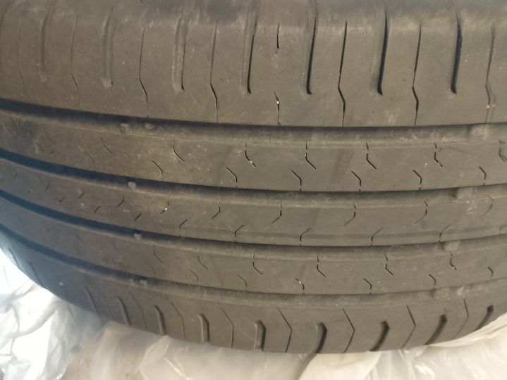 Suzuki Vitara 1.4 hybrid kotači