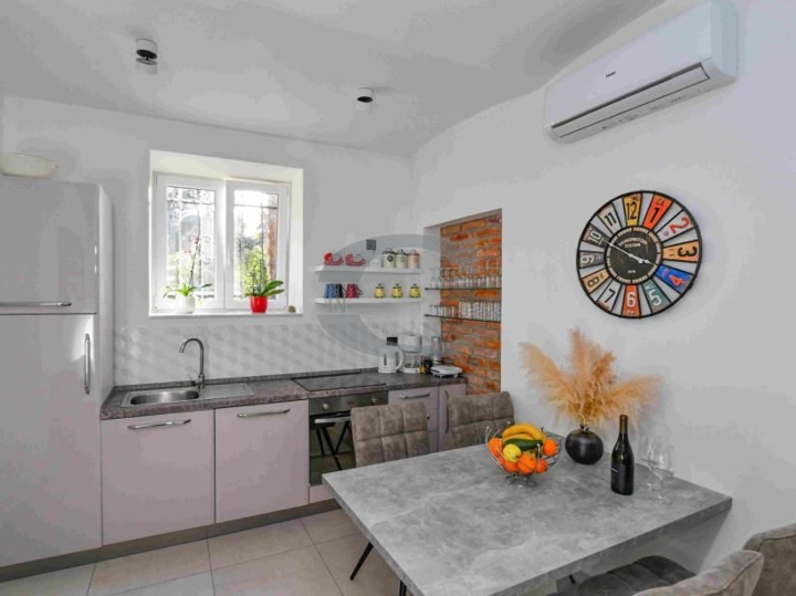 Stan u villi, Opatija, 2Skl., 53 m2