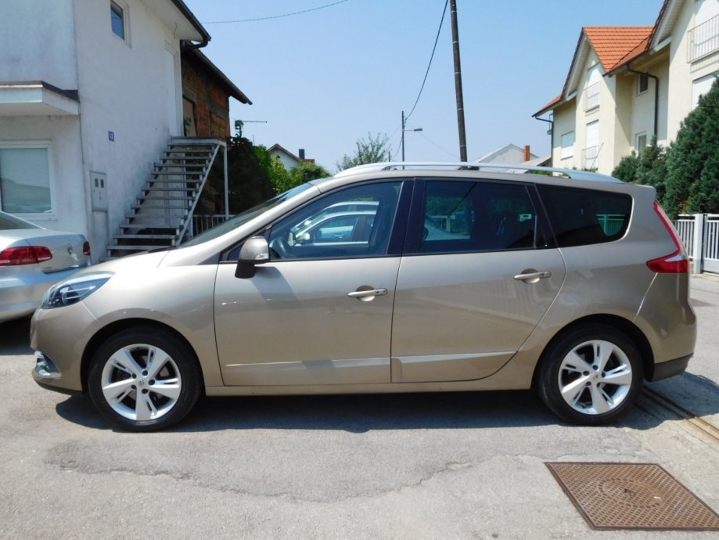 Renault Grand Scenic 1.5dCi, reg. 10.2026, servisna