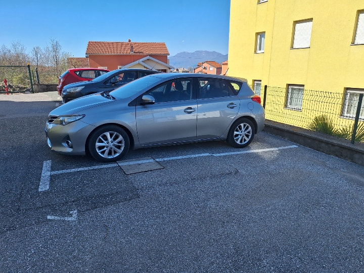 Toyota Auris, 2014. god., 2.0 D