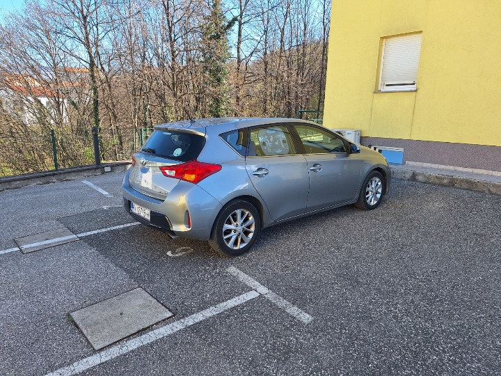 Toyota Auris, 2014. god., 2.0 D