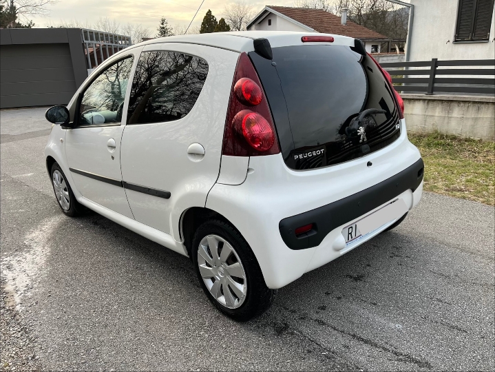 Peugeot 107, 1.0, 50 kW, HR auto