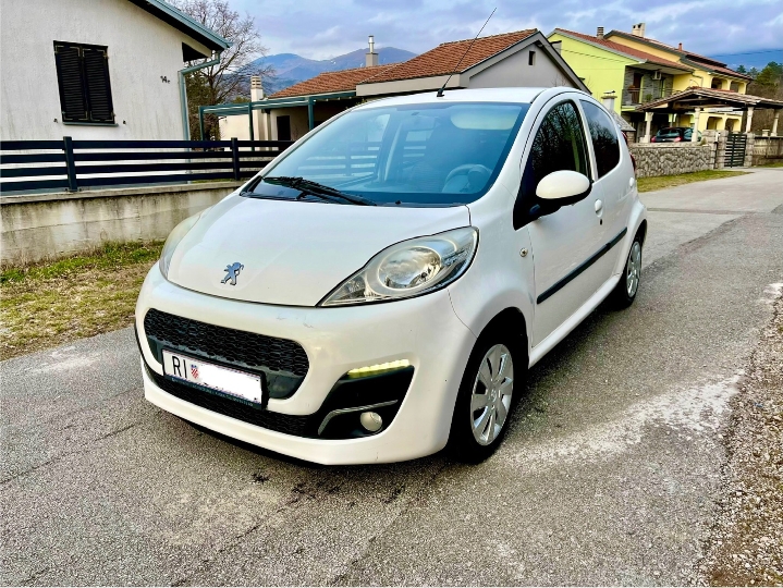 Peugeot 107, 1.0, 50 kW, HR auto