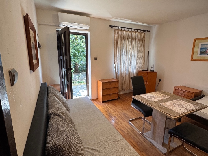 Stan, 27 m², zapadni Zamet - najam