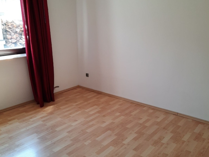 Iznajmljujem namješten stan 45 m²